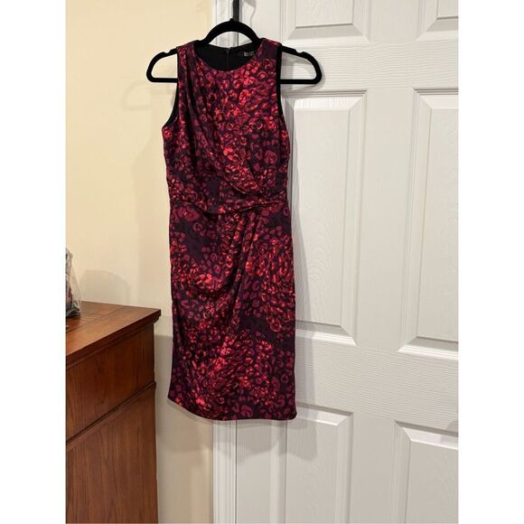 Badgley Mischka Womens Abstract Gathered Sleeveless Sheath Dress Red Purple Sz 2 - Picture 2 of 4